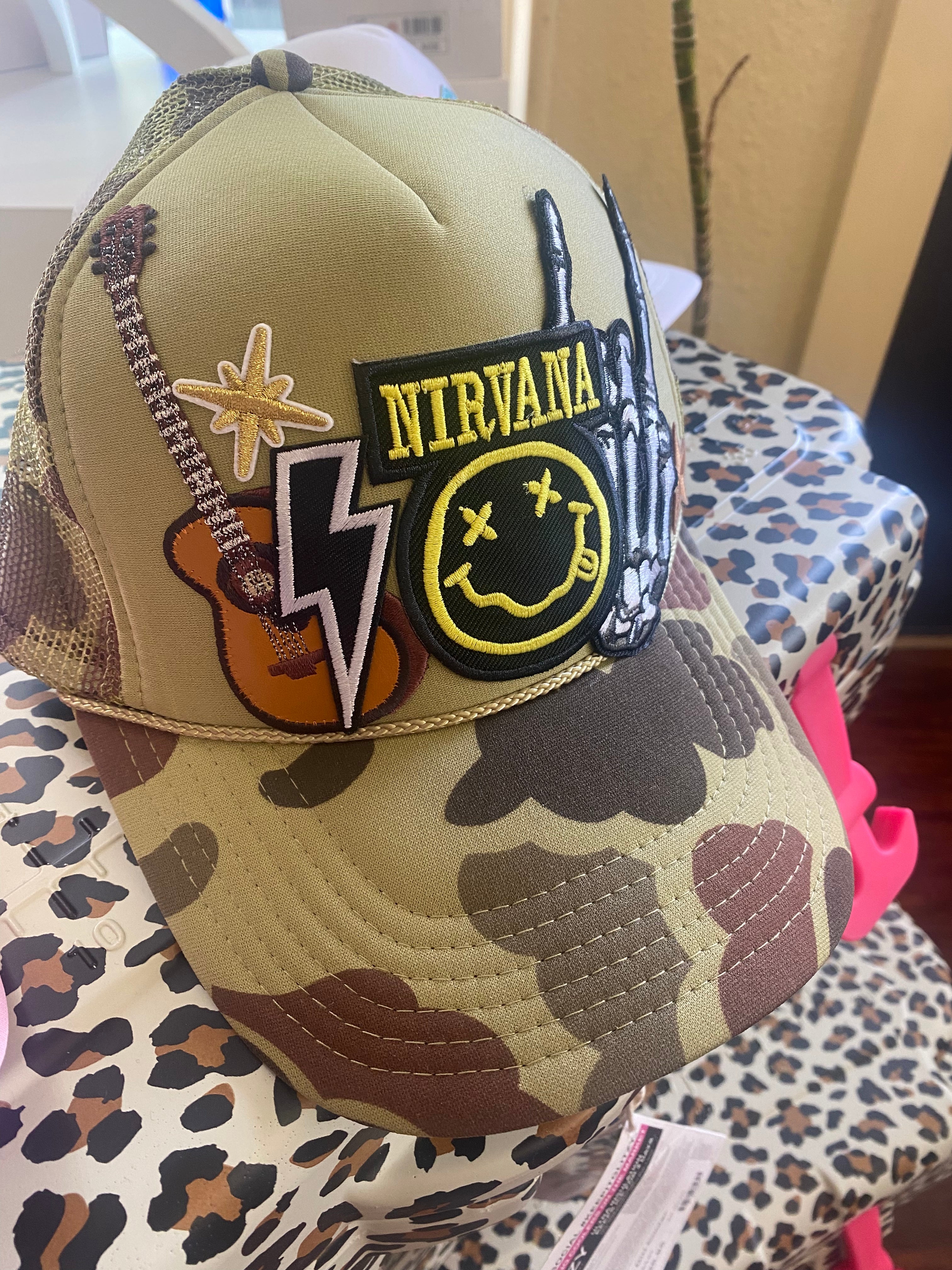 Nivara Trucker Hat