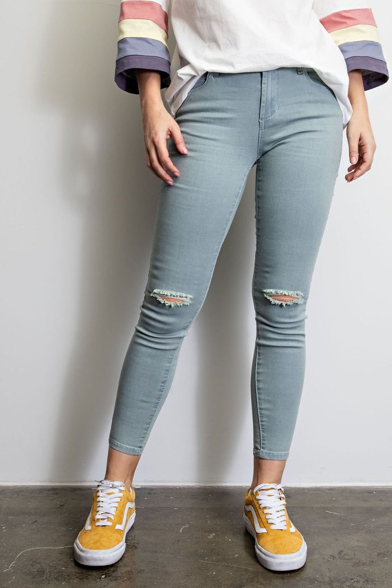 Distressed Skinny Jeans