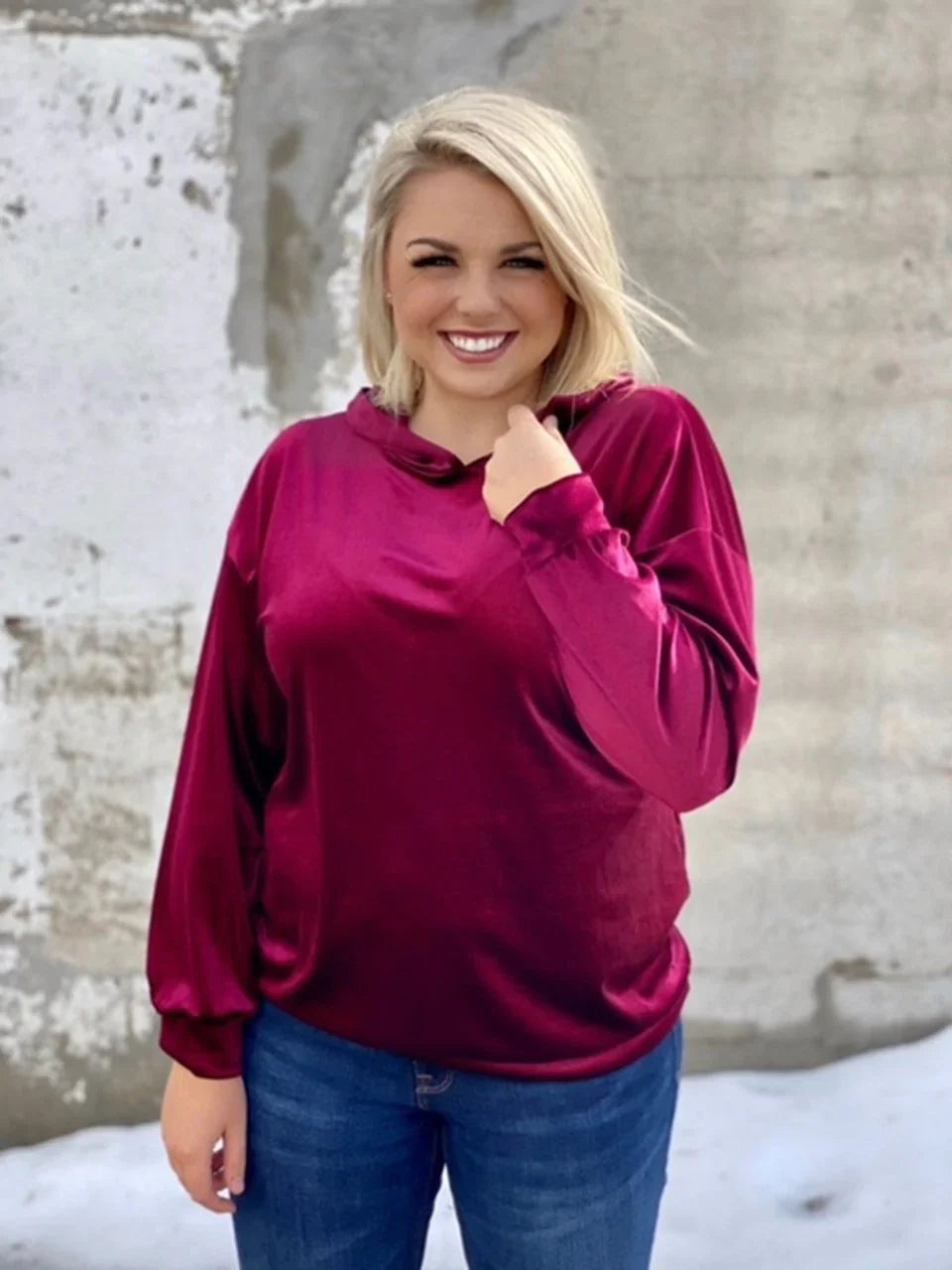 Velvet Hoody in Burgundy